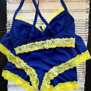 Savage X Fenty Lace Race Track Shorts and matching Bra set NWOT